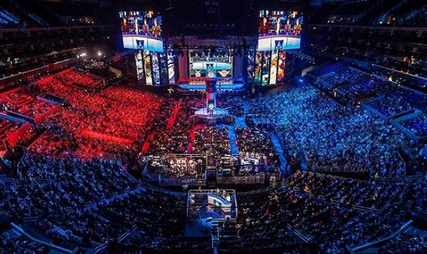 截然不同 截然不同