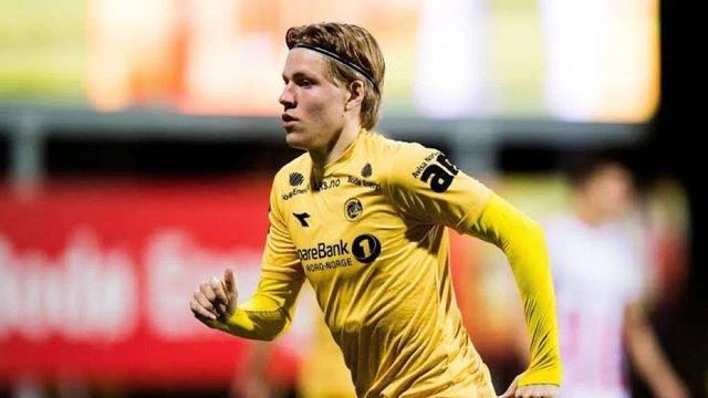 定在半空间 定在半空间